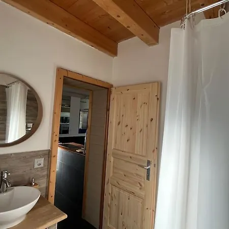 Loft Des Milans, Petit Nid Douillet Perché Sur La Campagne *