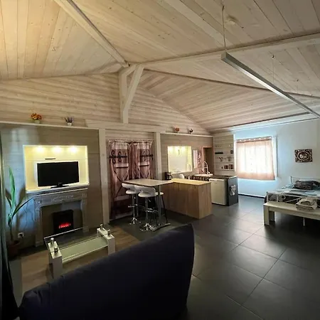 Апартаменты Loft Des Milans, Petit Nid Douillet Perche Sur La Campagne